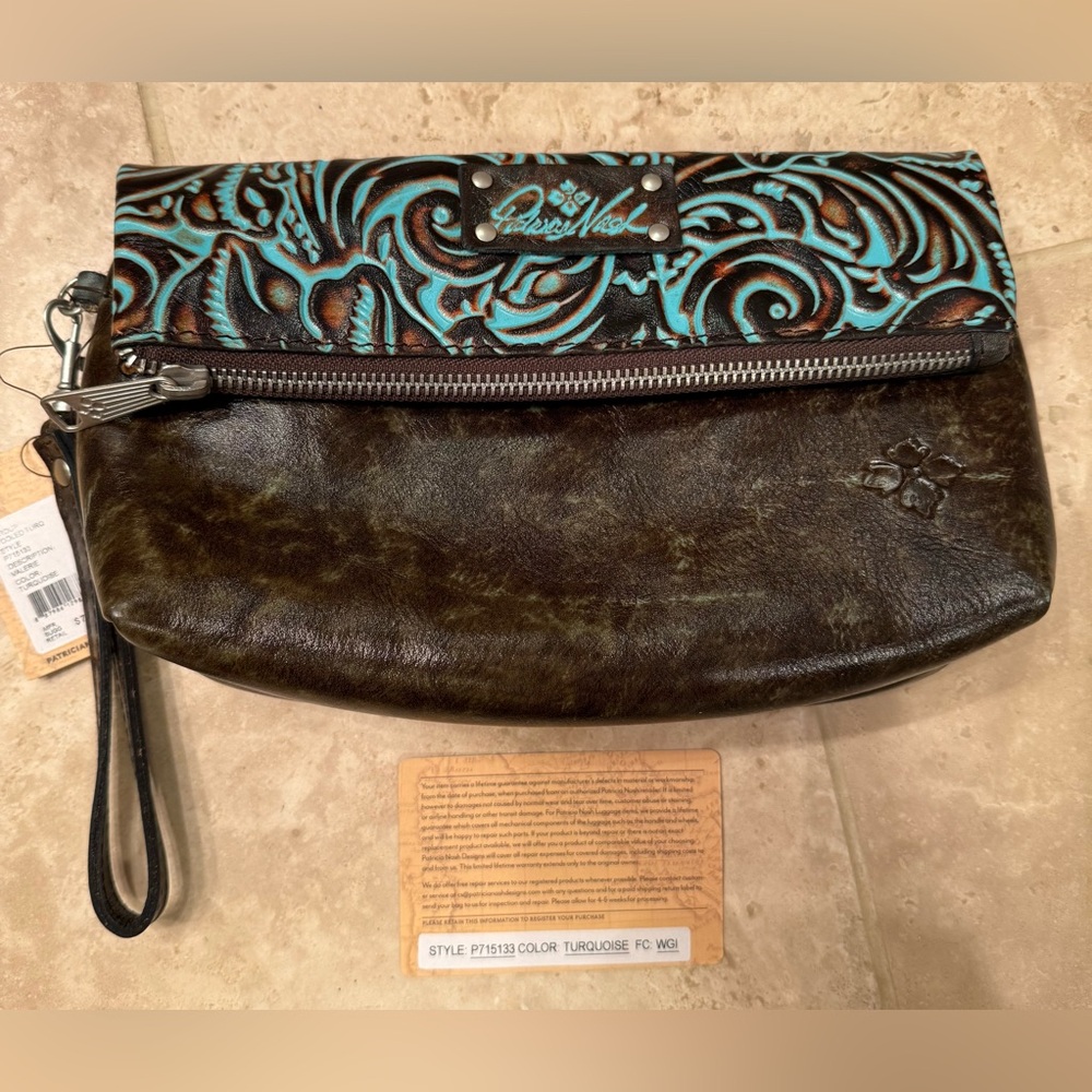 NWT Patricia Nash Tooled Turquoise Valerie Leather Wristlet - Picture 4 of 7